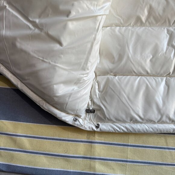 Moncler Mairefur Short Down Jacket White - Picture 8 of 11